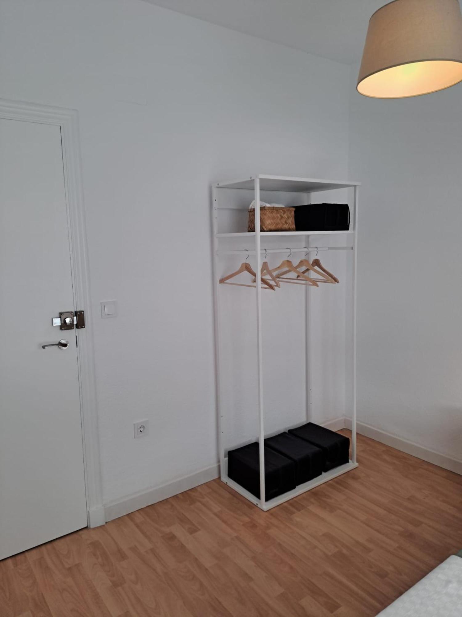 Apartamento Compartido Hab Privadas Playa De La Caleta カディス エクステリア 写真