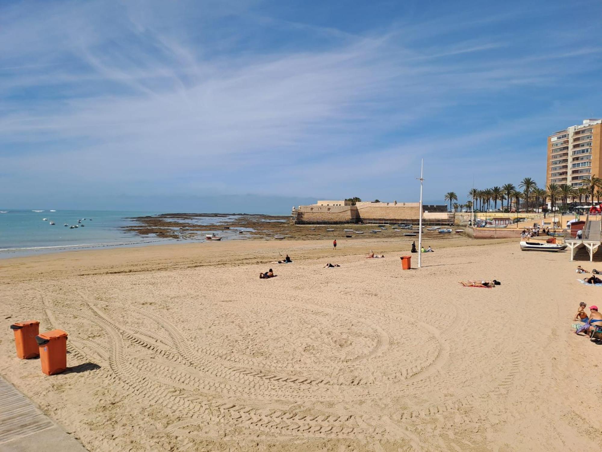 Apartamento Compartido Hab Privadas Playa De La Caleta カディス エクステリア 写真